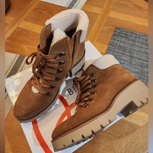 Blondo Waterproof Ankle Boot